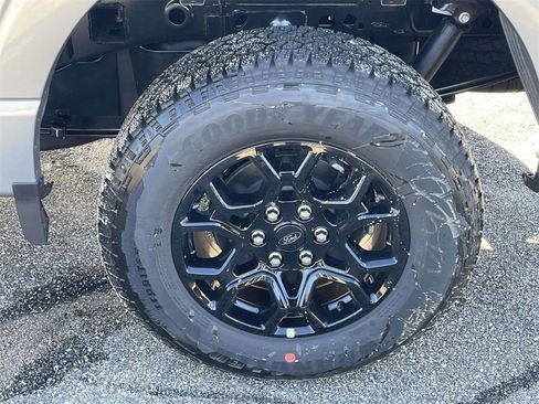 New 2025 Ford F150 XLT w/ Equipment Group 302A MID image 9