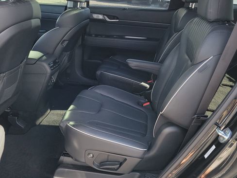 Used 2023 Hyundai Palisade Limited AWD/4WD image 8