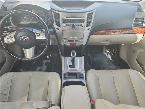 Used 2011 Subaru Outback 3.6R Limited w/ PWR Moonroof Pkg image 18