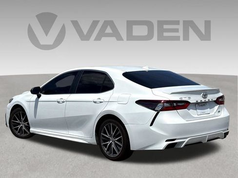 Used 2022 Toyota Camry SE FWD image 23