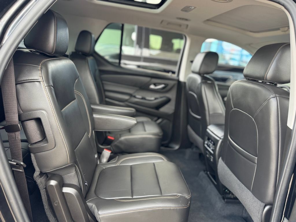 Used 2021 Chevrolet Traverse RS AWD/4WD image 34