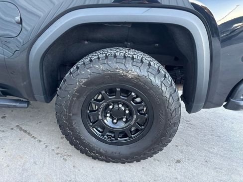 Used 2024 GMC Sierra 1500 AT4X w/ AT4X AEV Edition image 9