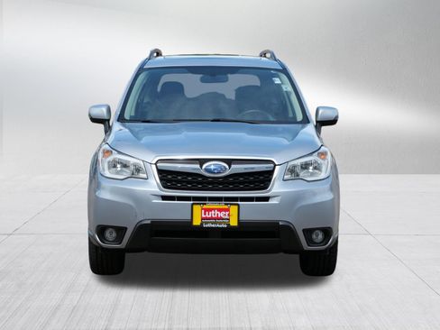 Used 2016 Subaru Forester 2.5i Touring AWD/4WD image 2
