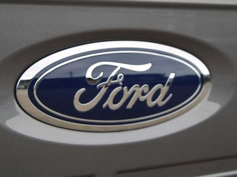 Used 2022 Ford F150 Lariat AWD/4WD image 7