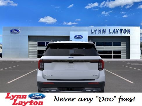 New 2026 Ford Explorer Active w/ Active Comfort Package image 5