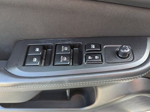 Used 2015 Subaru Legacy 2.5i Premium AWD/4WD image 10