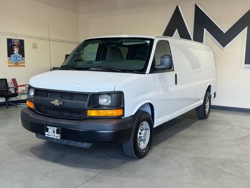 Used 2013 Chevrolet Express 2500 Extended w/ Power Package RWD image 1