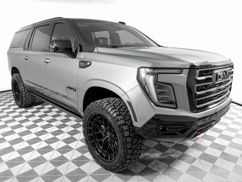 Used 2026 GMC Yukon XL AT4 Ultimate image 4