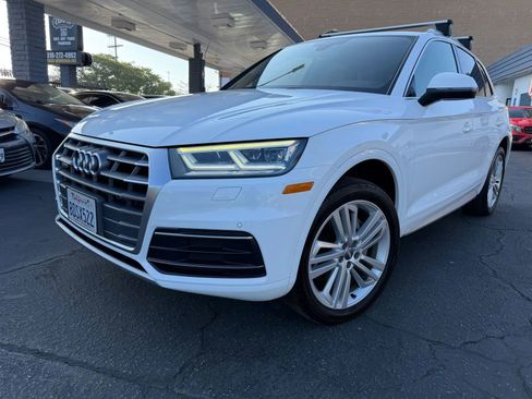 Used 2018 Audi Q5 2.0T Premium Plus w/ Premium Plus Package AWD/4WD image 2
