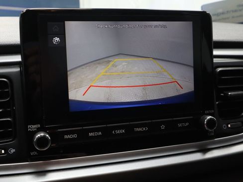 Used 2022 Kia Rio S w/ Technology Package FWD image 3