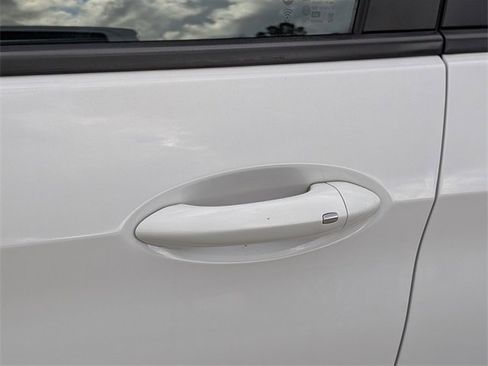 Used 2023 Chevrolet TrailBlazer RS w/ Convenience Package image 5