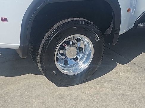 New 2026 GMC Sierra 3500 Denali Ultimate w/ LPO, Black Badging Package image 7