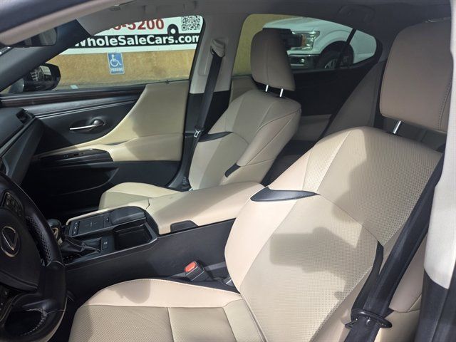 Used 2019 Lexus ES 350 w/ Premium Package FWD image 7