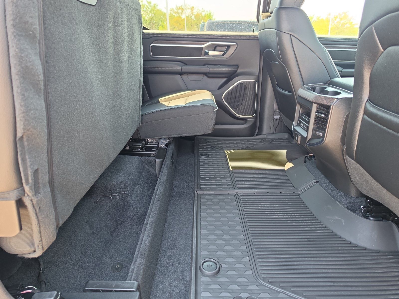 New 2026 RAM 1500 Laramie w/ Night Edition AWD/4WD image 16