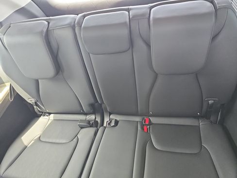 New 2027 Kia Carnival FWD image 17