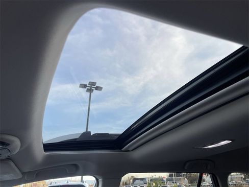 Certified 2023 Subaru Outback Touring XT image 10