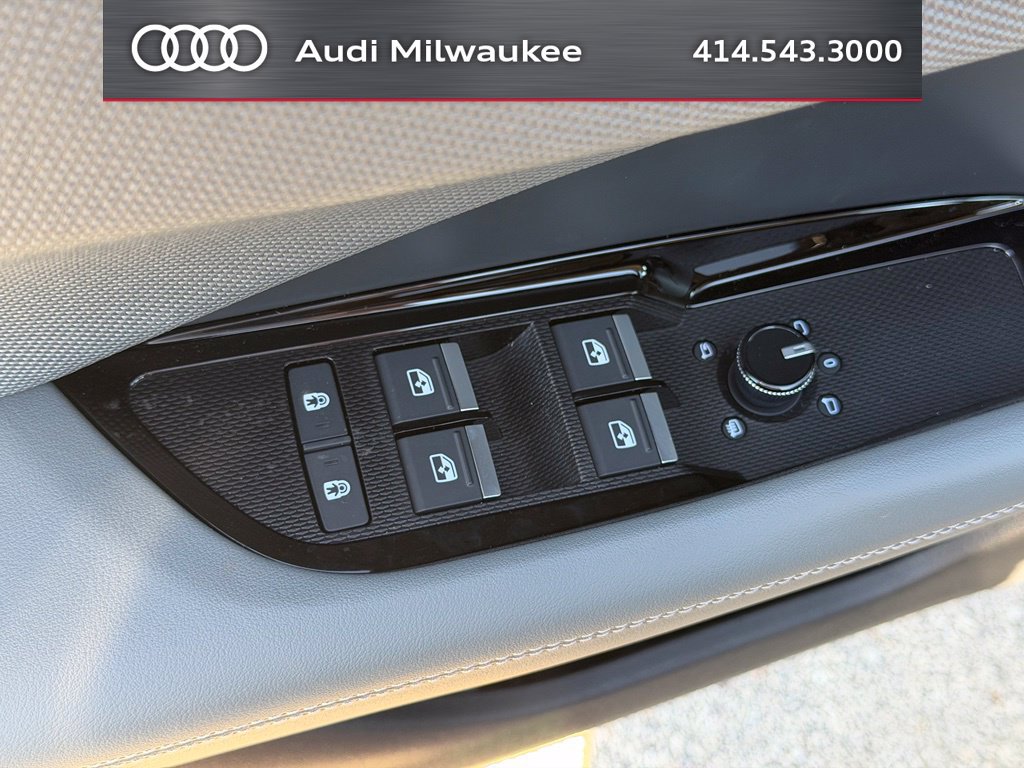 New 2026 Audi Q3 quattro 2.0T AWD/4WD image 23