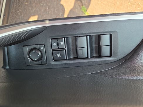 Certified 2025 Toyota RAV4 LE AWD/4WD image 28