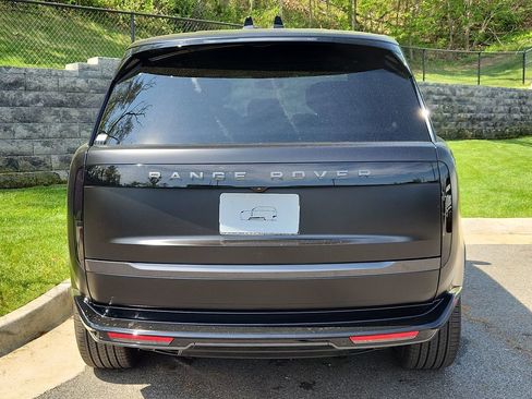 New 2026 Land Rover Range Rover Long Wheelbase Autobiography image 7