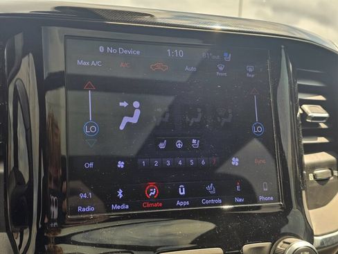 Used 2019 RAM 1500 Laramie w/ Sport Appearance Package AWD/4WD image 38