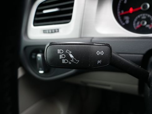 Used 2015 Volkswagen Golf SE image 33