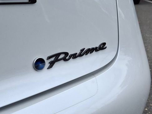 Used 2023 Toyota Prius Prime FWD image 32