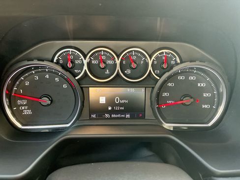 Used 2021 Chevrolet Tahoe Z71 w/ Luxury Package AWD/4WD image 12