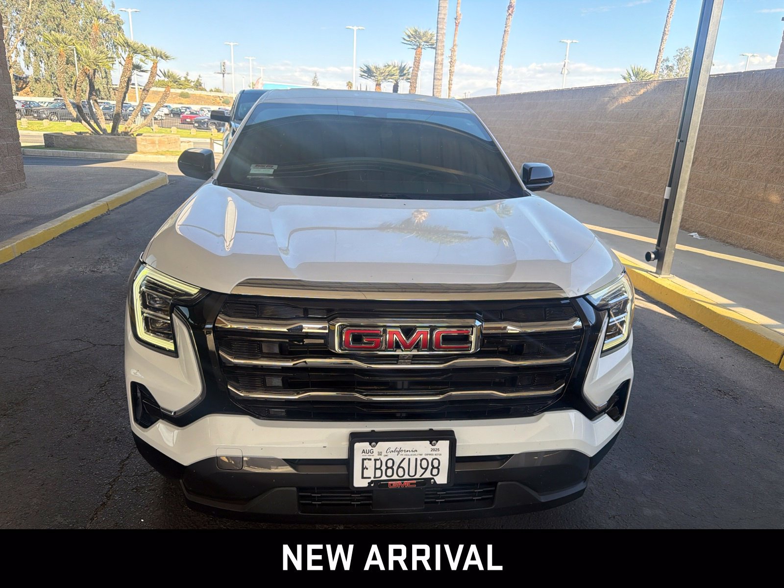 Certified 2025 GMC Terrain Elevation AWD/4WD image 2