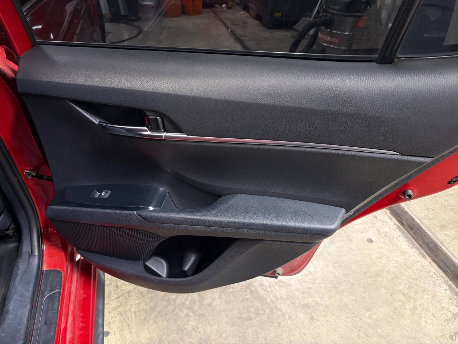 Used 2019 Toyota Camry SE w/ Audio Package FWD image 24