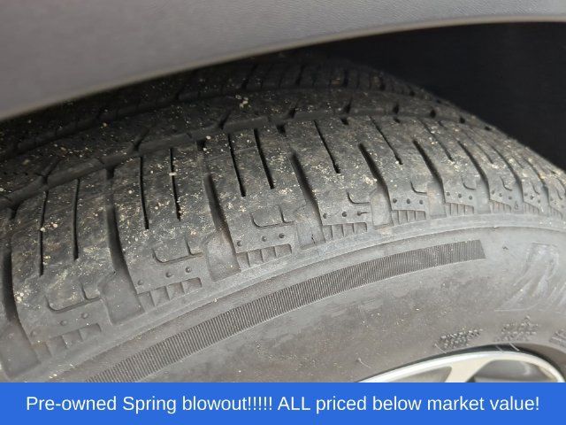 Used 2025 Acura MDX w/ Technology Package FWD image 9