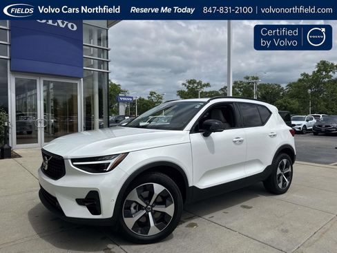 Certified 2026 Volvo XC40 B5 Plus AWD/4WD image 1