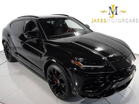 Used 2022 Lamborghini Urus image 15