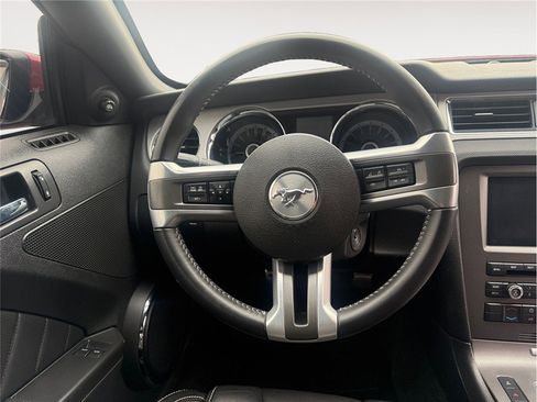 Used 2013 Ford Mustang GT image 12