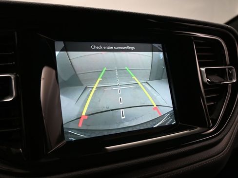 Used 2023 Dodge Durango SXT Launch Edition image 14