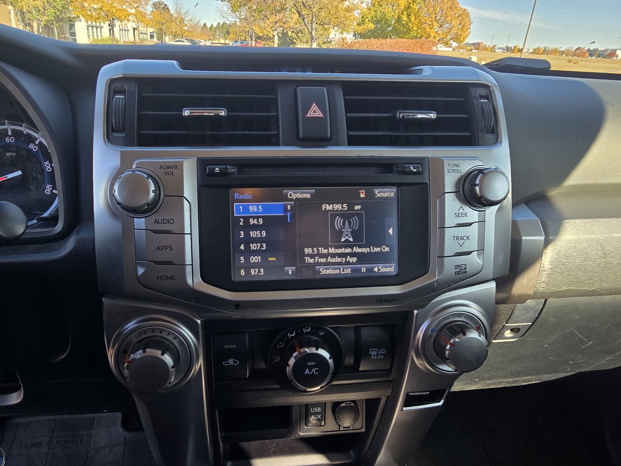 Used 2016 Toyota 4Runner SR5 AWD/4WD image 22