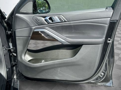 Used 2021 BMW X6 sDrive40i w/ Executive Package image 36