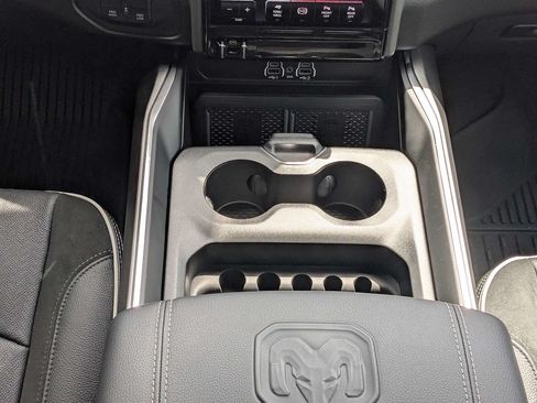 New 2026 RAM 3500 Laramie AWD/4WD image 19