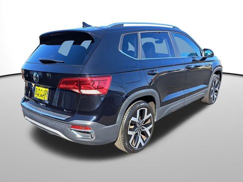 Used 2023 Volkswagen Taos SEL image 6