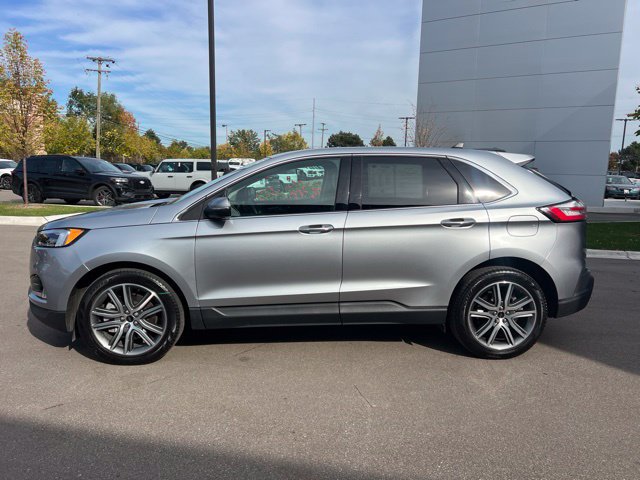 Used 2024 Ford Edge Titanium w/ Equipment Group 301A AWD/4WD image 8