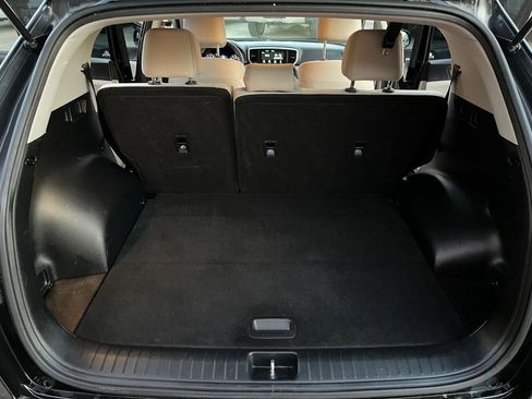 Used 2021 Kia Sportage LX w/ LX Fwd Popular Package image 12