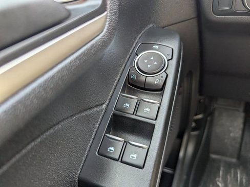 Used 2022 Ford Escape SE w/ Convenience Package image 40