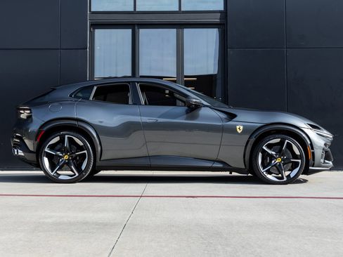 Used 2024 Ferrari Purosangue image 10