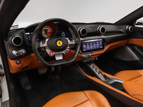 Certified 2019 Ferrari Portofino RWD image 73