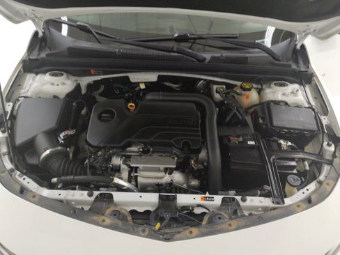 Used 2019 Chevrolet Malibu LT w/ Leather Package FWD image 30