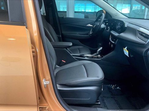 Used 2024 Buick Encore GX Sport Touring w/ Comfort Package image 8