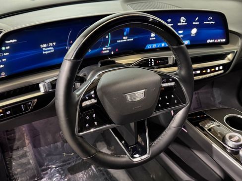 Certified 2024 Cadillac Lyriq Luxury w/ LPO, Floor Liner Package AWD/4WD image 9