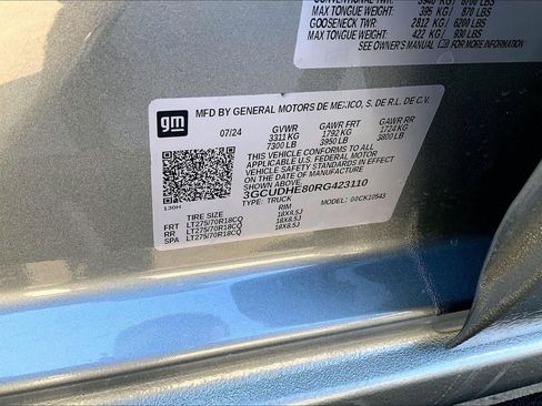 Used 2024 Chevrolet Silverado 1500 ZR2 w/ Technology Package image 28