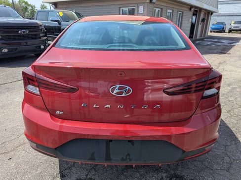 Used 2019 Hyundai Elantra SE FWD image 6