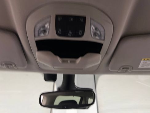 Used 2021 Chrysler Pacifica Touring-L FWD image 73