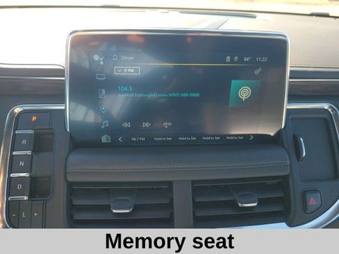 Used 2024 Chevrolet Suburban LT image 10